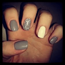 nails grey